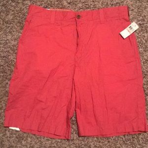 IZOD red shorts